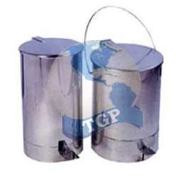 Ss Paddle Operated Dust Bin Application: Industrial Use