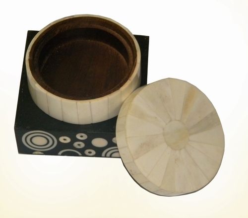 Horn Made Box (Round)