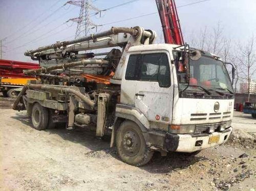 Used Mitsubishi Truck-Mounted Concrete Pump 30M