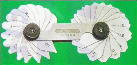 Screw Pitch Gauge