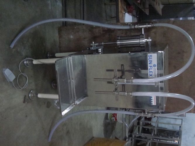 Semi Automatic Liquid Filling Machine