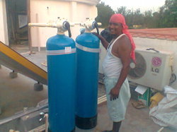 वाटर सॉफ्टनर और सैंड फिल्टर