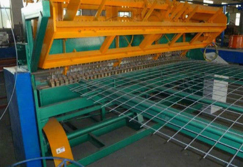 Welded Wire Mesh Machine - Automatic Wire Straightening System , Fast Welding Speed and Easy Operation