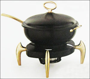 Black Wok Style Chafing Dish With Brass Legs