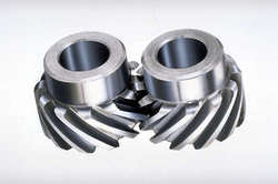 Helical Gears - Superior Quality Raw Material, Customized to Specification