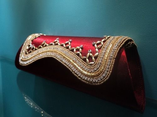 Pakistani Weddings | Bridal clutch purse, Bridal handbags, Classy jewelry
