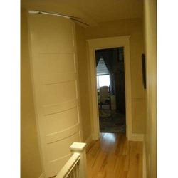 स्लाइडिंग डोर