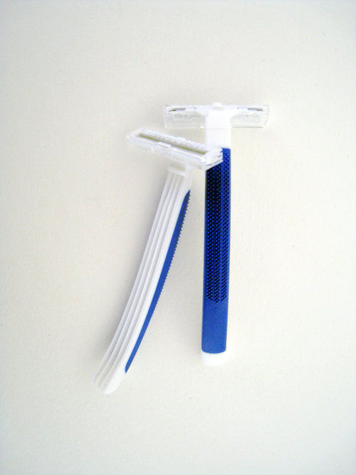 Twin Blade Disposable Razor BLT280