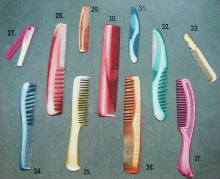 Latest Plastic Combs