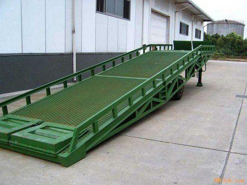 Hydraulic Dock Ramp Movable Type