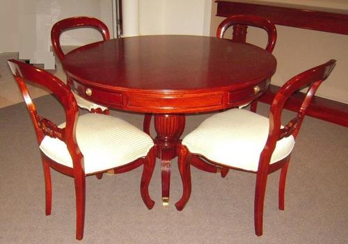 Round Shape Dining Table