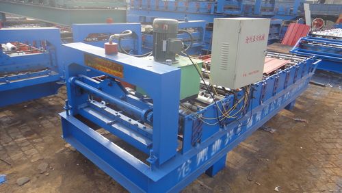 900 Colored Steel Roof Tile Roll Forming Machine