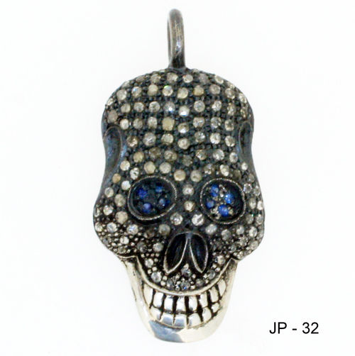 Pave Diamond Skull Pendant