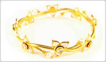 Designer Gold Diamond Bracelet