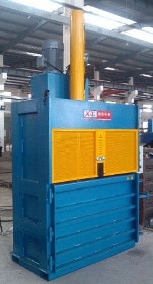 Cardboard Vertical Baler