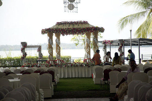 Wedding Ceremony Stage Flower Decoration Service