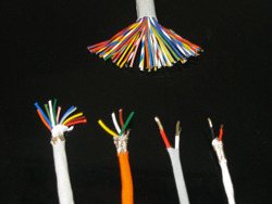  PTFE इंसुलेटेड मल्टी कोर सिग्नल और कंट्रोल केबल्स 