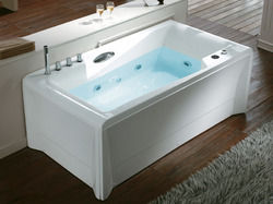 Smooth Finish Bath Tub