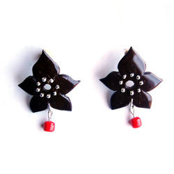 Floral Shaped Coconut Earring