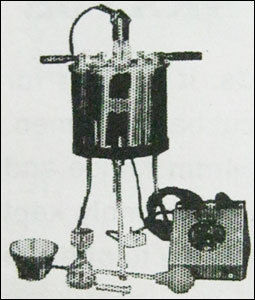 Saybolt Viscometer Apparatus - Brass Chromium Plated, Central Cup in Water Bath with Cooling Tube, Two Stirrer Blades, Thermometer Socket, Heater