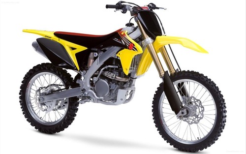 Dirt Bike (Suzuki RM-Z250)