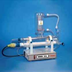 Glass Single Stage Distillation A 2 Lts/Hr