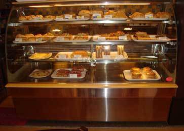 CafAC Model Pastry Counter