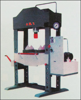 POONAWALA Hydraulic Press