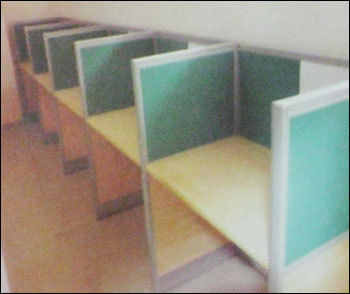 Single Seater Workstation (He-607)