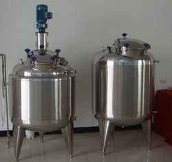 Liquid Mixing Tanks