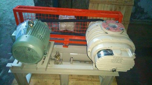 Rotary Twin Lobe Blower/Compressor