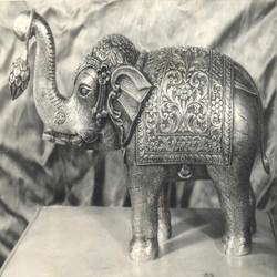 Metal Elephant Statue