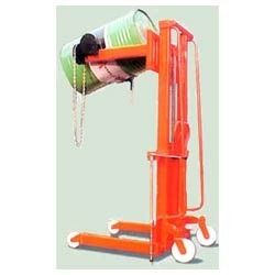 Drum Clamping And Tilting Machine