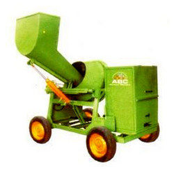 10/7 Cft Concrete Mixer With Hopper Application: Industrial