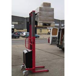 Industrial Pallet Stacker