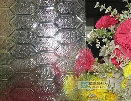 3-10Mm Pattern Glass (Beehive) Application: Industrial