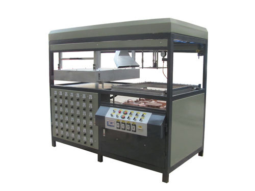 Vacuum Forming Machine - 560x610mm Forming Size, Max Height 200mm, 12.5kw Power, 200-300 Cycles/Hour