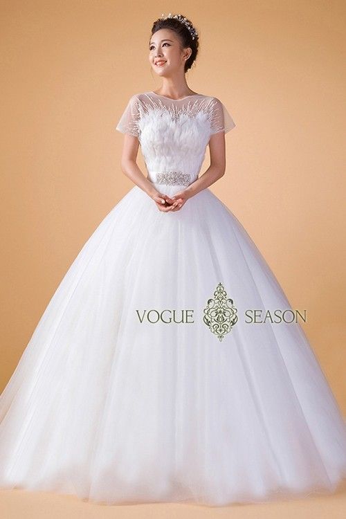 Scoop Neck Short Sleeve Wedding Dress