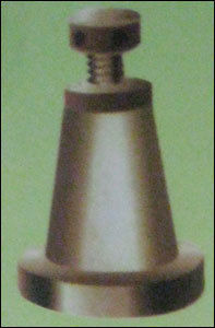 Broad Base Screw Jack With Ring Lock Nut