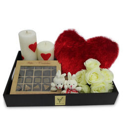 Love Candle Hamper