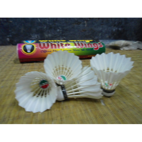 white wings shuttlecock