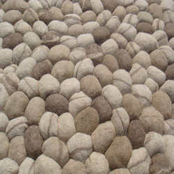 Natural Woolen Ball Carpet