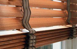 wooden venetian blinds