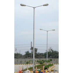 Solar Light Poles - Durable Weather-Resistant Design, Auto On/Off Voltage Sensor Technology