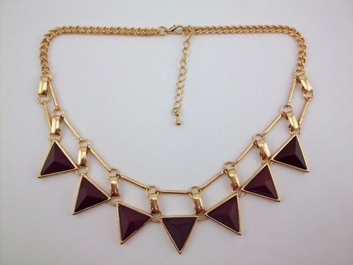 Facted Epoxy Resin Triangle Necklace (KZN-5348)