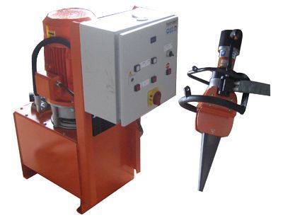 Hydraulic Feeder Breakers