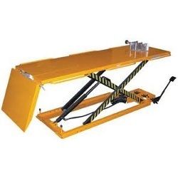 Hydraulic Motorcycle Lift - High Strength Design | Stepless Height Adjustment, Maximum Chassis Visibility for Mechanics