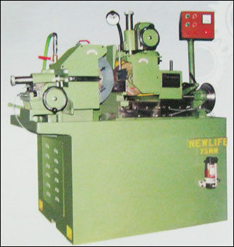 Centerless Grinding Machine