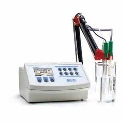 PH Benchtop Meter