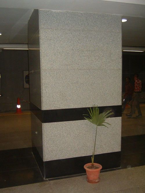 Black Granite Pillar